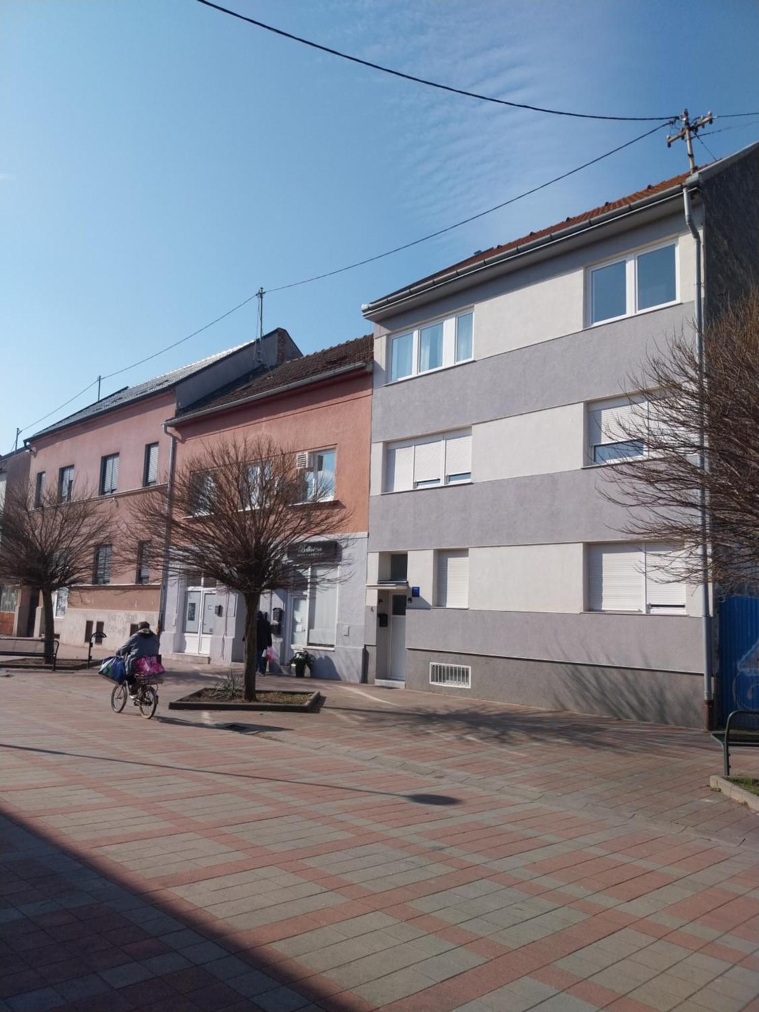 Apartman Bloom Osijek Ngoại thất bức ảnh