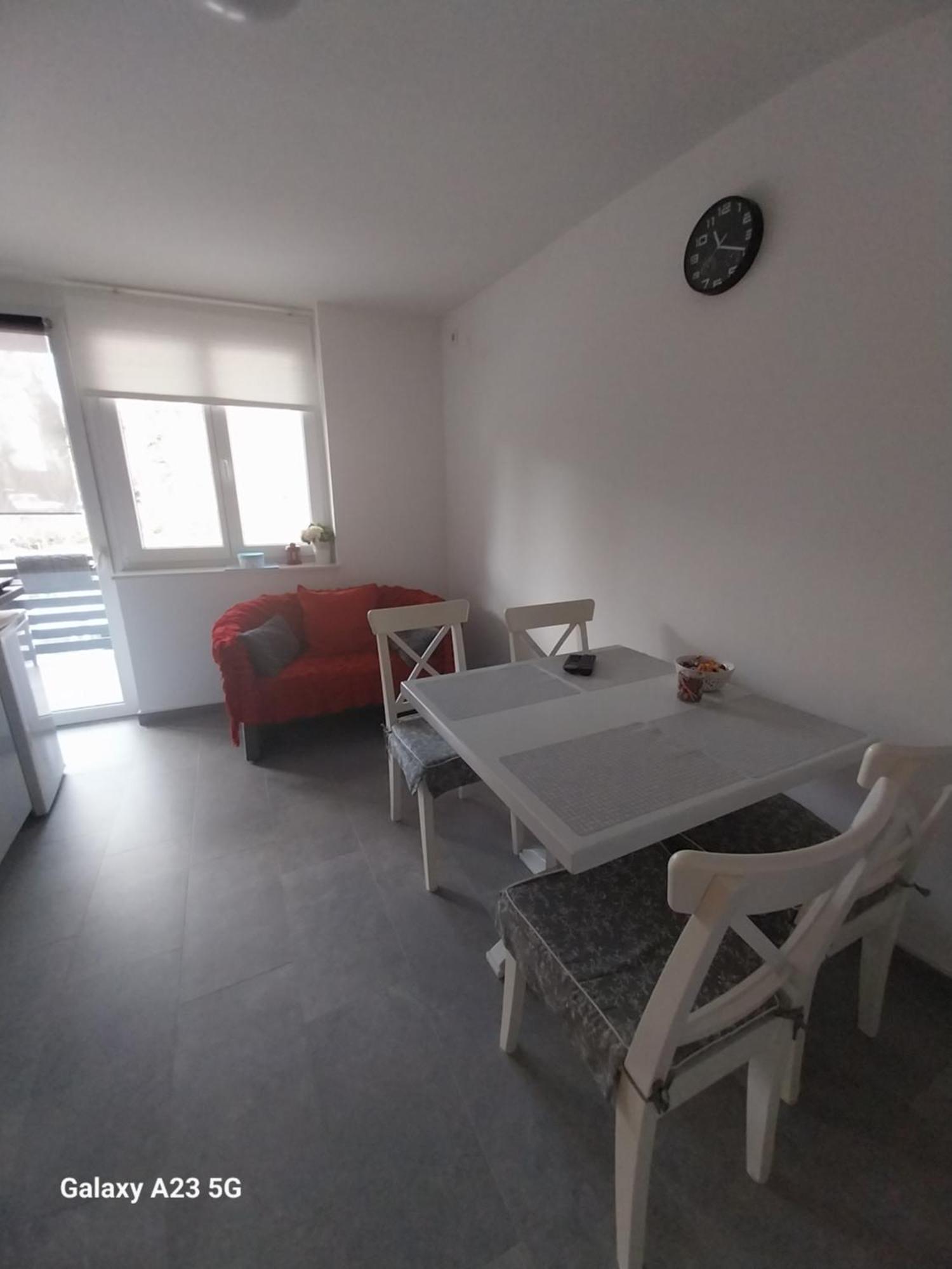 Apartman Bloom Apartment Osijek Ngoại thất bức ảnh