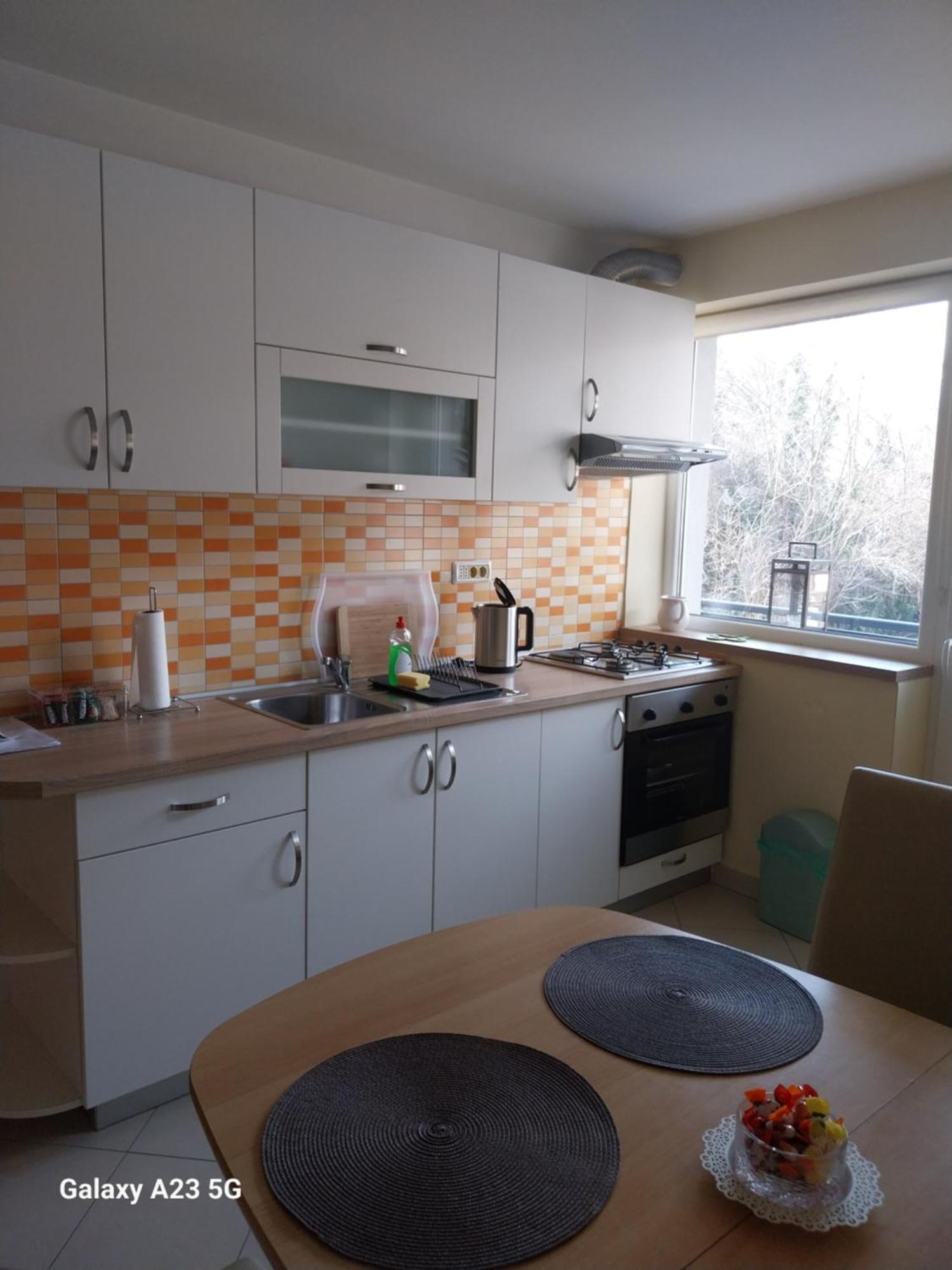 Apartman Bloom Apartment Osijek Ngoại thất bức ảnh